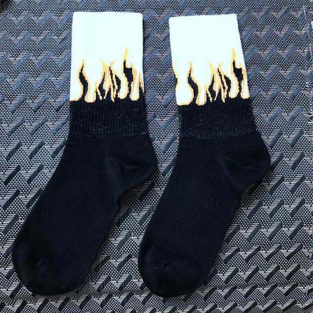 Contrast Flames Socks